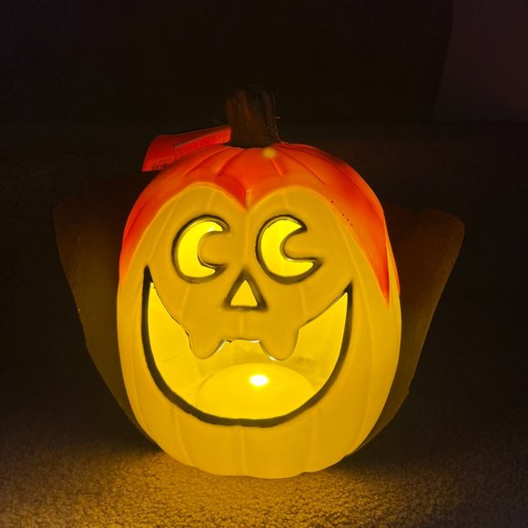 Hyde & Eek Boutique Lit Pumpkin Dracula Vampire Style Operated Indoor/Outdoor - Picture 2 of 3